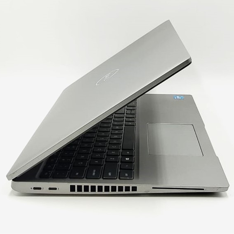 Dell Latitude 5520 Core i7 11th Gen 8GB RAM 256GB SSD 15.6 Inch Laptop – Price in Pakistan
